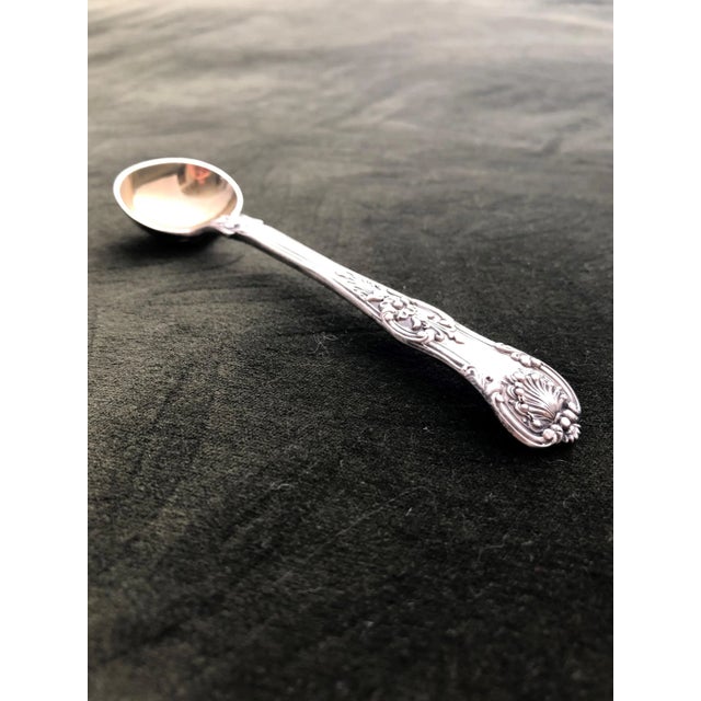 1900's Victorian Silver Gilt Queens Condiment Spoon With Gilt Bowl Hallmark London England For Sale In Sacramento - Image 6 of 6