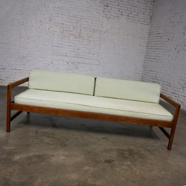 midcentury額 Baxton Studio Rina MidCentury Modern Ash Wanut Finished Wood
