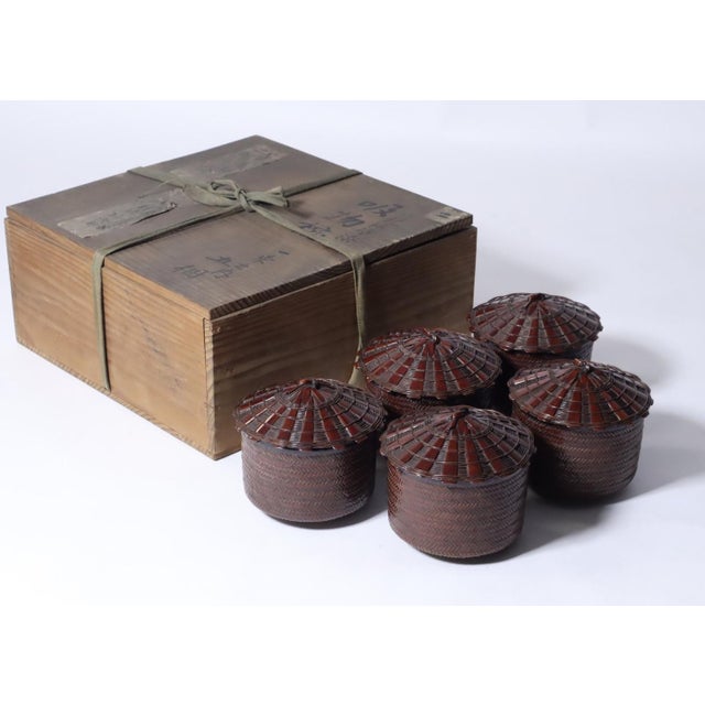 Early 20th Century Meiji Japanese Bamboo Basket Soup Rice Bowls Lids Box Lacquer- Set of 5 For Sale - Image 15 of 15