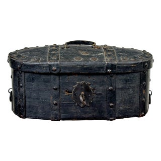 Scandinavian Folk Art Handmade Pine Box, 1830 For Sale