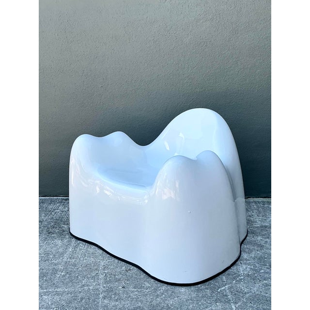 White Vintage Wendell Castle Fiberglass “Molar” Chair For Sale - Image 8 of 12