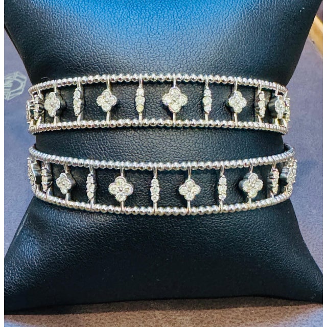 Transparent 2 Ct Brilliant Cut Diamond Metro Women 14 Kt White Gold Diamond Bangle Bracelet For Sale - Image 8 of 18