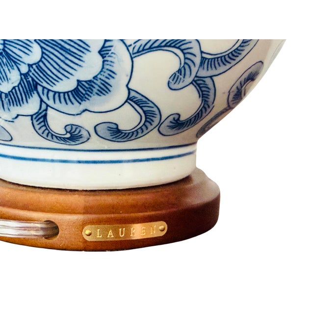 Blue Lauren Ralph Lauren Blue & White Chinoiserie Double Gourd Porcelain Table Lamp For Sale - Image 8 of 11