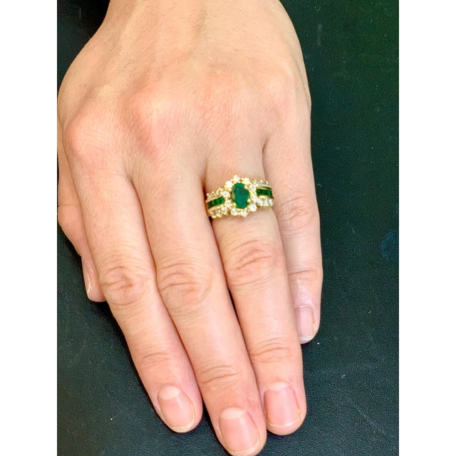 1 Carat Oval Cut Emerald and 1.0 Carat Diamond Ring 18 Karat Yellow Gold For Sale - Image 18 of 18