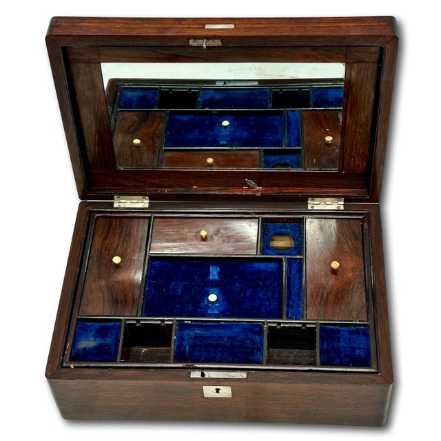 This Really is an Absolutely Beautiful Antique Sewing Box. Circa Mid to Late 19th Century - Approx 1870s. Classic...