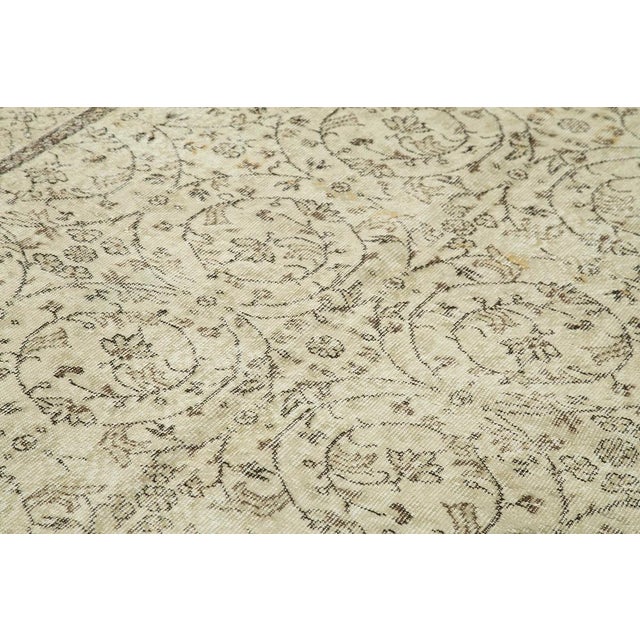 Vintage Turkish Hand-Knotted Rug For Sale - Image 5 of 7