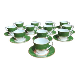 1970s Royal Crown Gorgeous Antigua Pattern Derby Green Cup and Saucer Set - 24pcs For Sale
