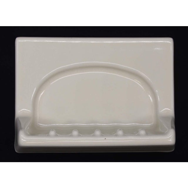 Traditional Mid 20th Century Reclaimed Off White Ceramic Bathtub Soap Dish For Sale - Image 3 of 7