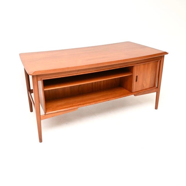 1960s Vintage Danish Teak Desk by Svend Aage Madsen for HP Hansen, 1960s For Sale - Image 5 of 14