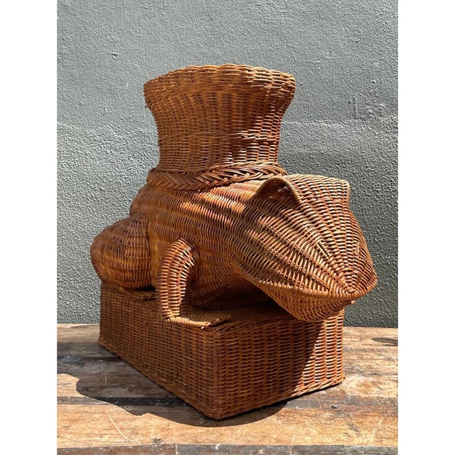 Mid-Century Modern Vintage Woven Rattan Frog Table For Sale - Image 3 of 12