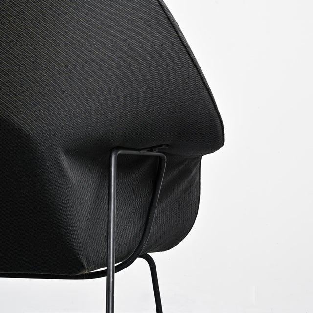 Womb Chair by Eero Saarinen, Charles Eames, and Florence Knoll for Knoll Inc. / Knoll International, 1970s For Sale - Image 11 of 18