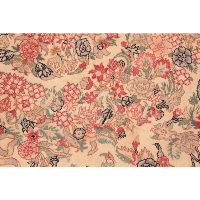 Art Nouveau 1990's Pak-Persian Ivory/Pink Wool Rug - 6'3'' X 9'5'' For Sale In New York - Image 6 of 9