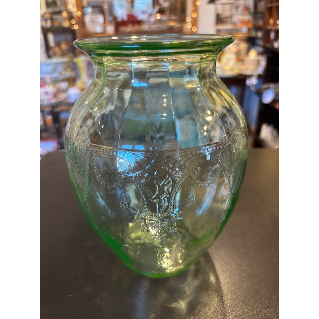 Hocking Uranium Glass Cameo Ballerina 8” Vase For Sale In Philadelphia - Image 6 of 9