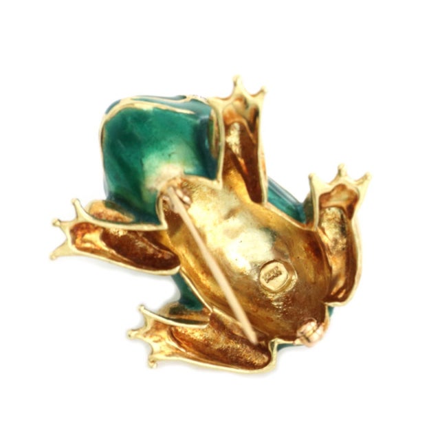 VinTage Diamond Enamel 14k Two Tone Gold Frog Brooch For Sale In Miami - Image 6 of 7