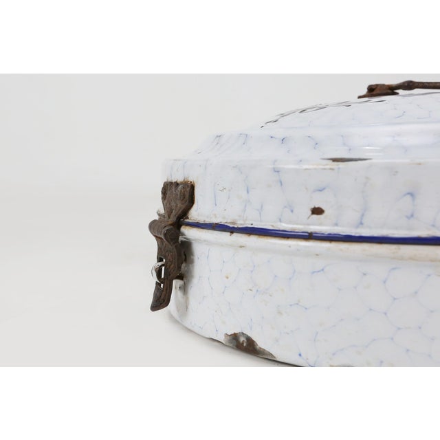 German Enamel Bread Bin with Honeycomb Pattern, 1890s For Sale - Image 5 of 10