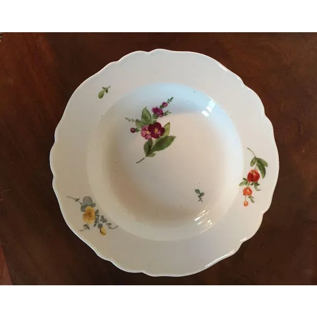 18th Century German Meissen Porcelain Plates & Soup Bowls with Botanical Decoration - Set of 6 For Sale - Image 9 of 11