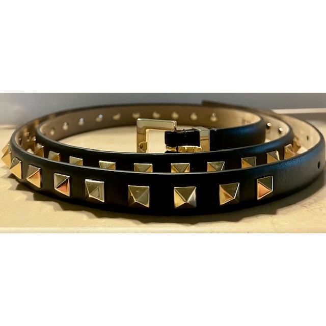 Onyx Valentino Rockstud Calfskin Belt, Original Out of Production, Gold-Tone Studs & Buckle, Made in Italy, Brand New For Sale - Image 8 of 12