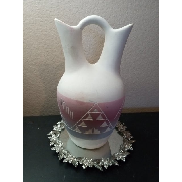 1980s Gorgeous Navajo Native American Sioux Art Pottery Wedding Vase For Sale - Image 5 of 5