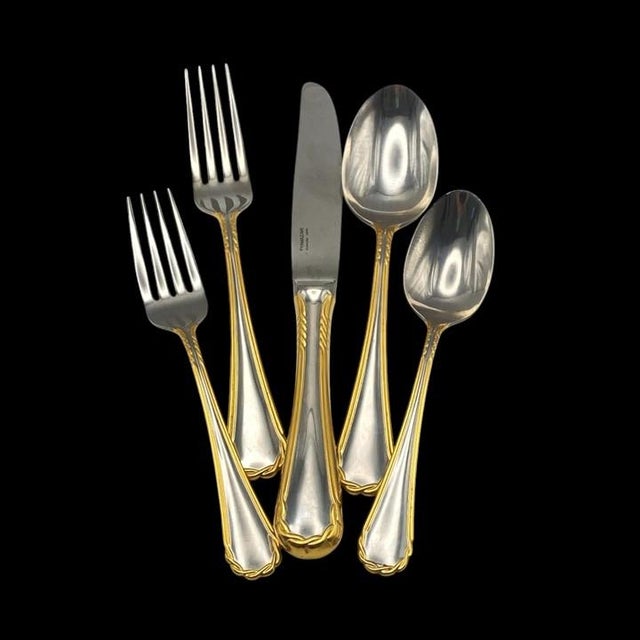 Service for 16! Yamazaki "Tasha" Gold Accent Stainless Luxury Flatware (80-Pieces / 16 Place Settings) Late 20th Century For Sale - Image 10 of 18