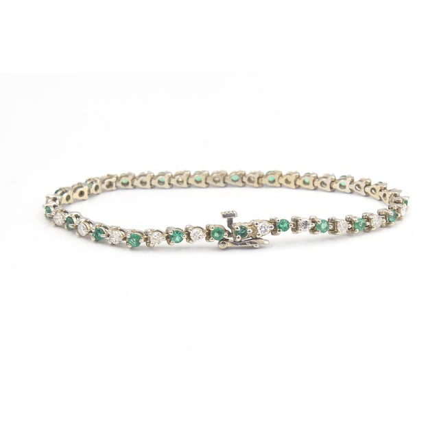 Late 20th Century Emerald and Diamond 14k White Gold Tennis Bracelet For Sale - Image 4 of 6