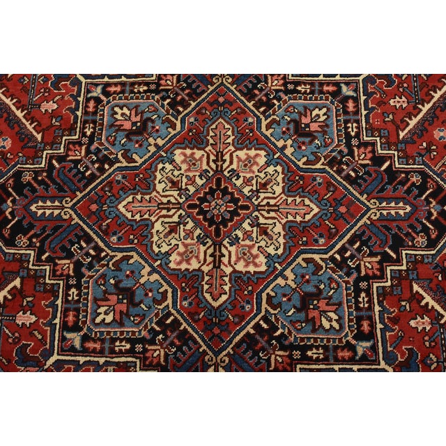 Heriz Rug 7’11” X 11′ Red Wool Vintage Traditional Hand-Knotted Carpet For Sale In Philadelphia - Image 6 of 15