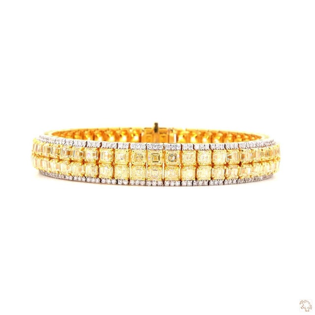 1.32 Carat Round Brilliant Cut White Diamond Yellow Diamond Gold Bracelet For Sale - Image 4 of 9