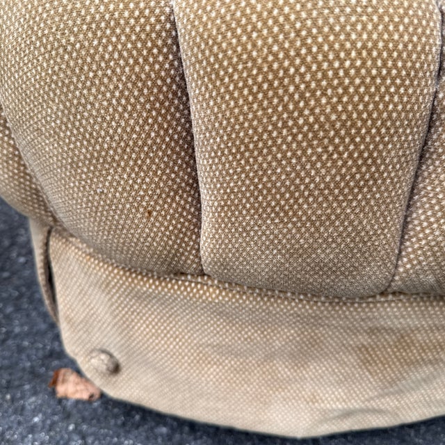 Pair of Vintage Hollywood Regency “Clam” Style Chairs For Sale - Image 11 of 11