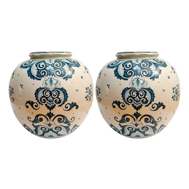 Mid 20th Century Grand-Scale Italian Renaissance Revival Majolica Hand-Painted Terracotta Ginger Jars For Sale