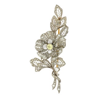 1910s Edwardian Old European Cut Diamond Flower Platinum Brooch For Sale