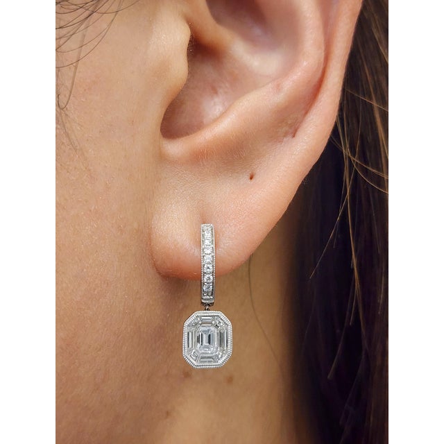 Modern 2.50 Ct Diamond Drop Earrings, Pair For Sale - Image 3 of 8