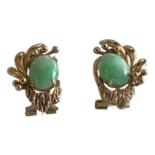 Vintage 14k Gold Jade Cabochon Earrings, A Pair For Sale