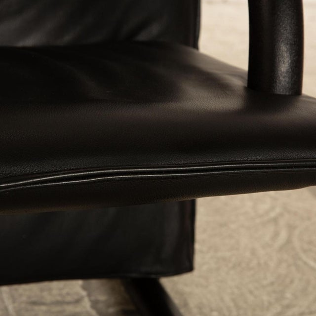 Modern Leather Armchair T-Series Black by Burkhard Vogtherr for Arflex For Sale - Image 3 of 10