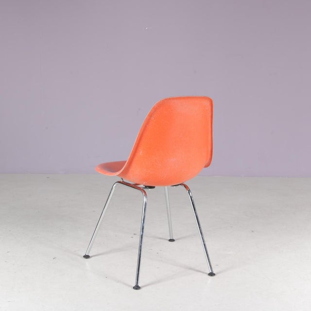 Dining Chair in Orange Fiberglass by Charles & Ray Eames for Herman Miller, USA, 1960s For Sale - Image 5 of 9