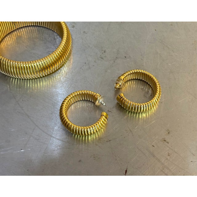 Mid-Century Modern Monet Gold Band Bangle Bracelet and Hoop Earrings Set For Sale - Image 3 of 4