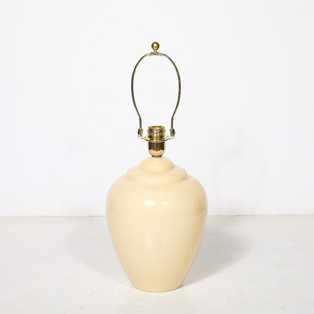 This refined pair of Murano glass table lamps showcases the minimalist elegance of modernist Italian design from the...