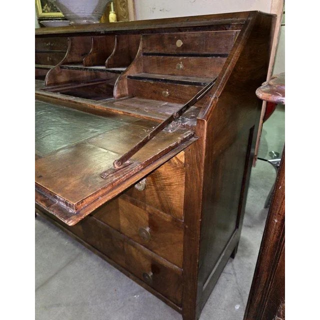 Louis XVI Writing Desk in Walnut For Sale - Image 6 of 8