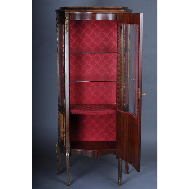 French Louis XV Ornamental Display Case For Sale - Image 10 of 18