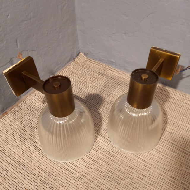 Brass Wall Lamps with Ribbed Glass from Fidenza Vetraria in the Style of Azucena, 1950s, Set of 2, in Very Good...