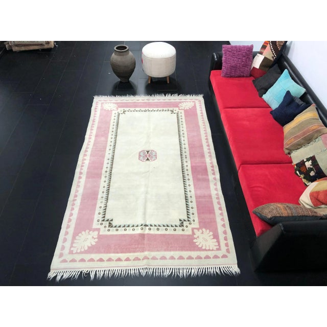 Vintage Traditional Turkish Handmade Beige and Pink Rug For Sale - Image 11 of 11