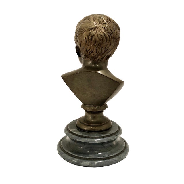Pair of Late 19th-Century Bronze Busts After Jean-Antoine Houdon, “John Who Laughs, John Who Cries” For Sale - Image 4 of 14