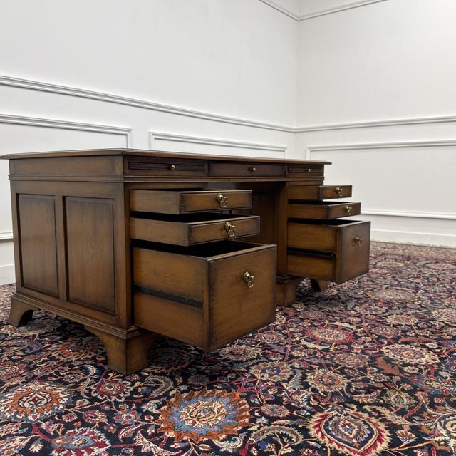 Classic English Chesterfield Desk from RAC For Sale - Image 13 of 18