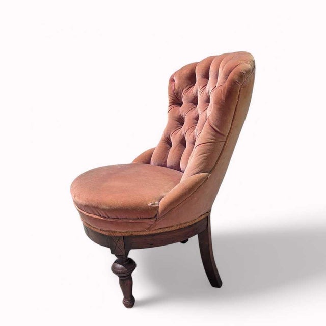 Late 20th Century Victorian Style Tufted Slipper Chair in Pink Velvet For Sale - Image 9 of 18