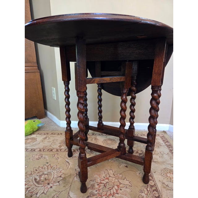 Early 20th Century Antique English Table Drop Leaf Gateleg Barley Twist Oak Medium End Table Oval For Sale - Image 5 of 17