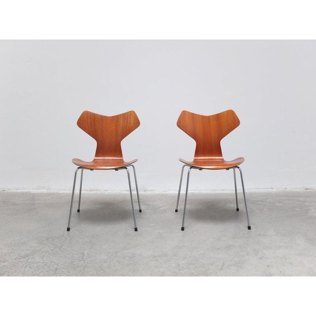 Early Grand Prix Chairs by Arne Jacobsen for Fritz Hansen, 1957, Set of 2 For Sale - Image 14 of 14