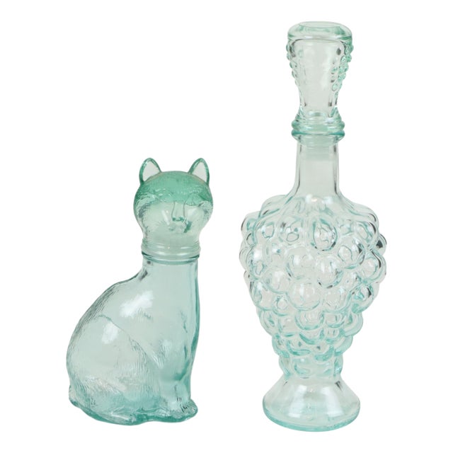 Vetreria Etrusca Italian Grape Cluster and Cat Wine Carafe, 1960s, Set of 2 For Sale