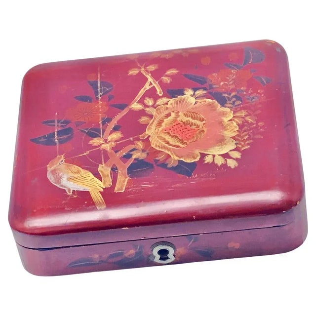 Japanese Hand-Painted and Lacquered Wooden Lidded Box, 1900s For Sale - Image 9 of 9