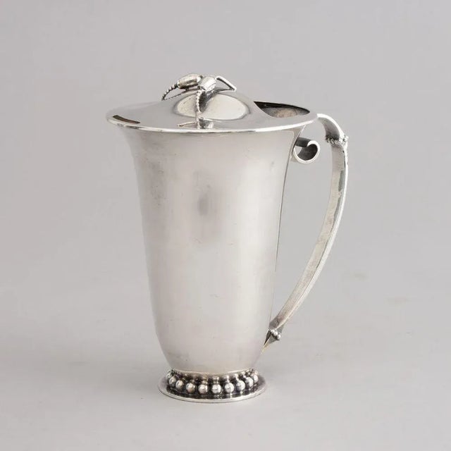 Art Deco Silverplated Martini Pitcher, 1930s, in Very Good conditions. Designed 1920 to 1949