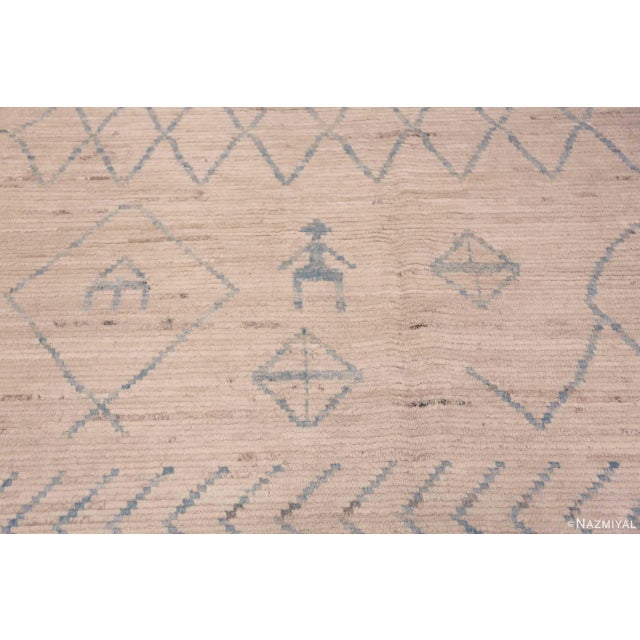Nazmiyal Collection Contemporary Fine Line Design Area Rug 9 Ft 10 in X 13 Ft 10 In For Sale In New York - Image 6 of 8