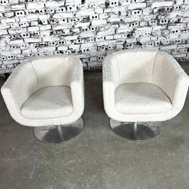 Italian B&b Italia Tulip Chairs – A Pair For Sale - Image 3 of 6