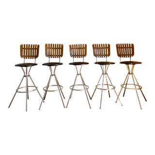 Mid 20th Century Set of 5 Mid-Century Modern Counter Stools Manufactured by Comfort Line Inc. Of Chicago For Sale